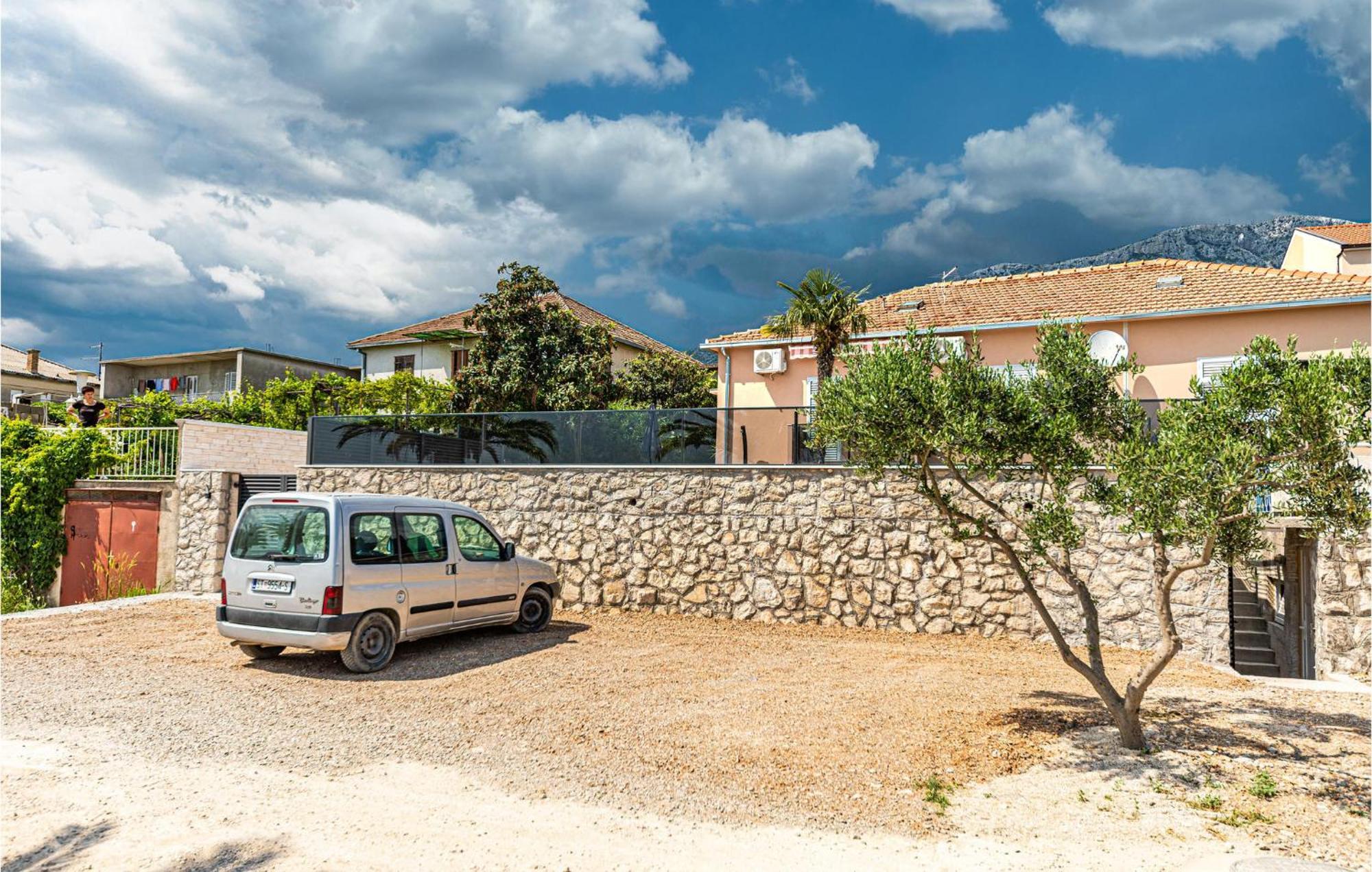 Gorgeous Home In Kastel Gomilica With Wifi Kastela Bagian luar foto